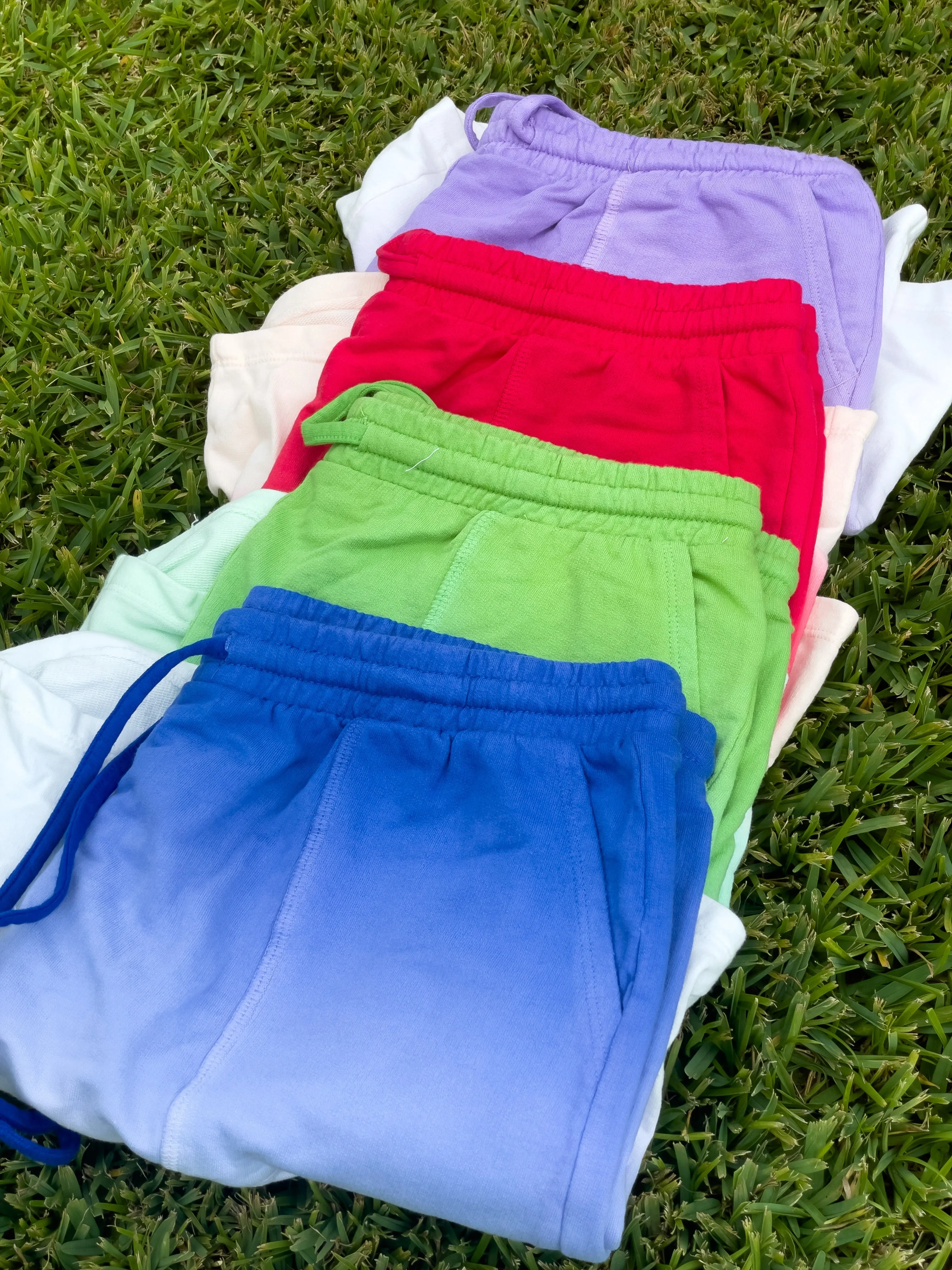 DIP DYE DRAWSTRING SHORT SET with POCKETS (Ruby)