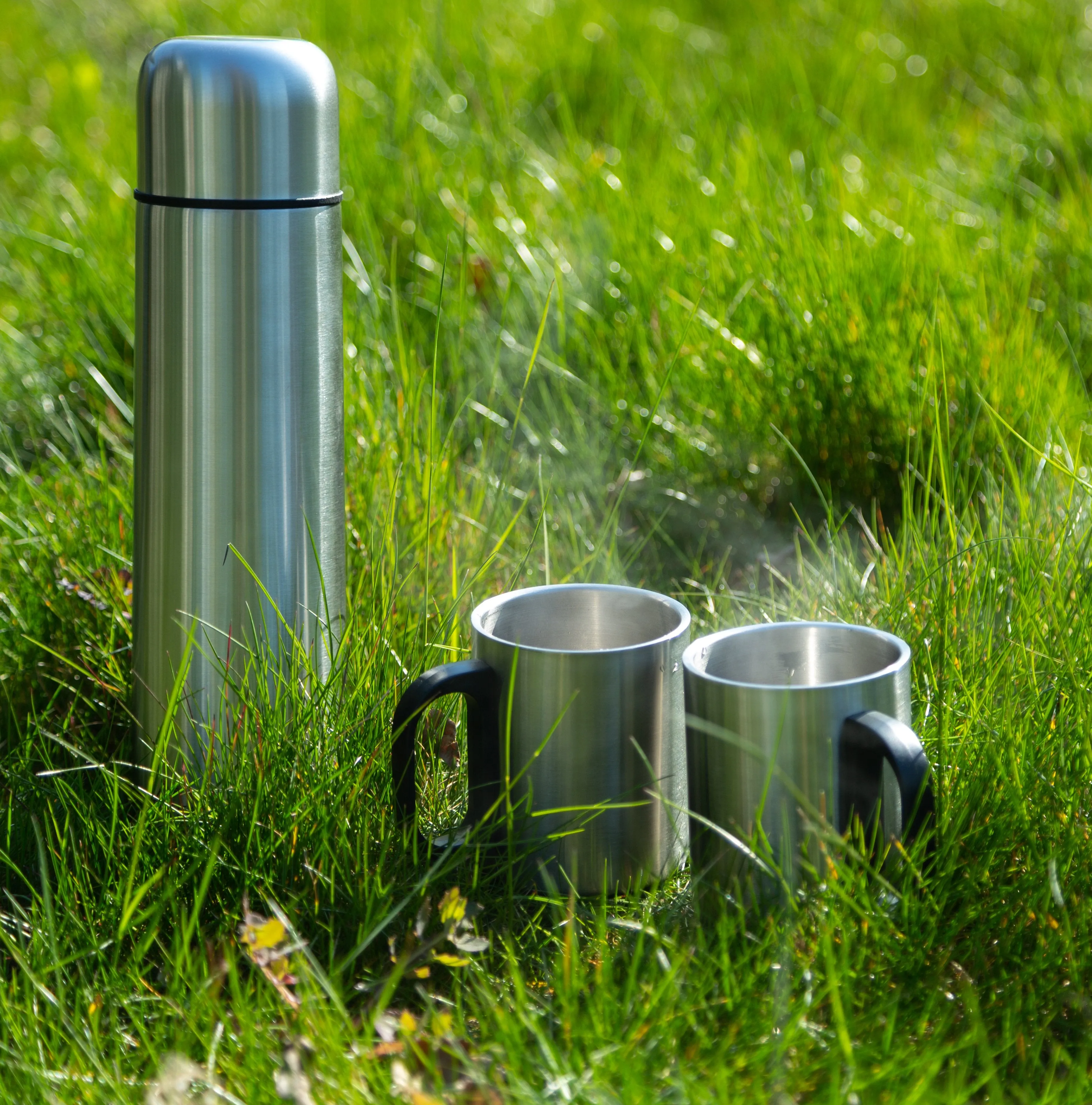 Greenfield Collection Insulated Stainless Steel Flask and 2 Mugs Pack