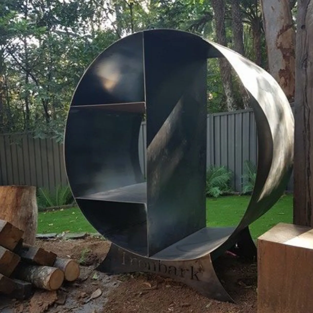 Monarch Small Round Log Rack