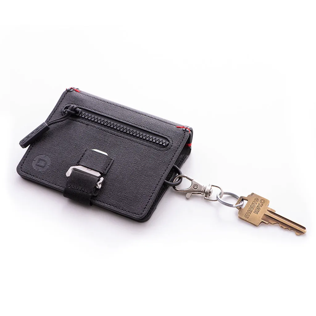 P01 PIONEER™ TRAVEL WALLET