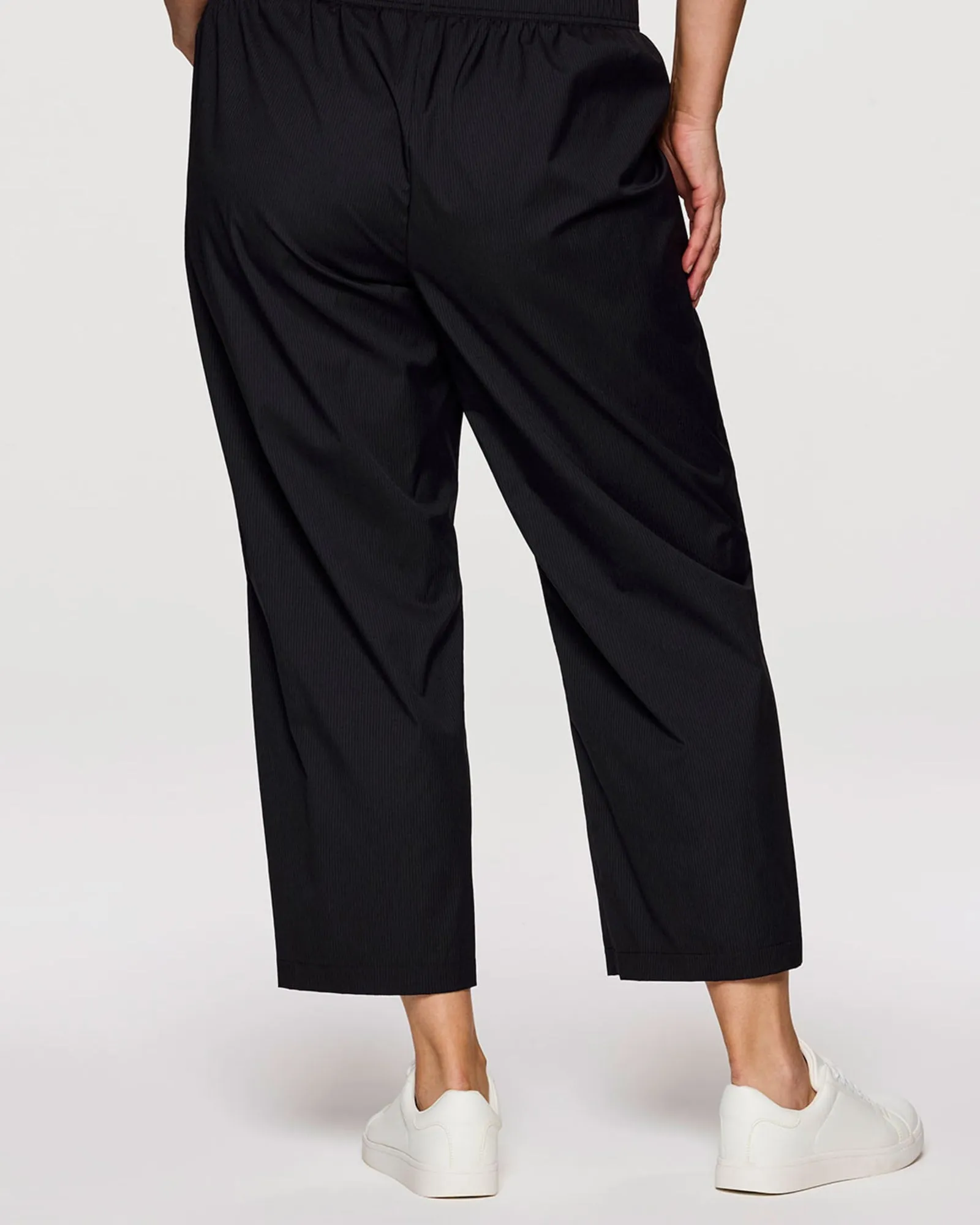Plus Birdie Everyday Ankle Pant | Black