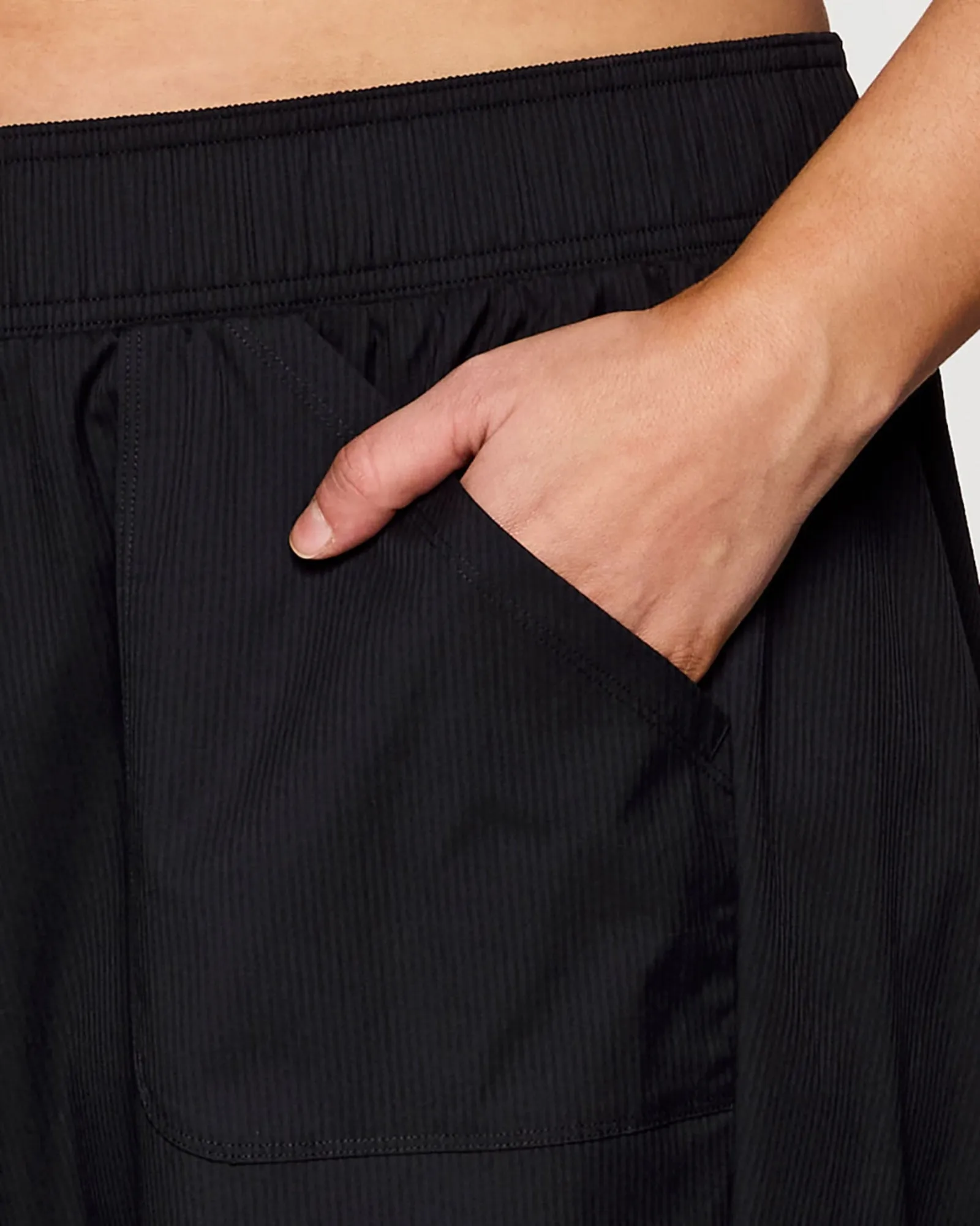 Plus Birdie Everyday Ankle Pant | Black